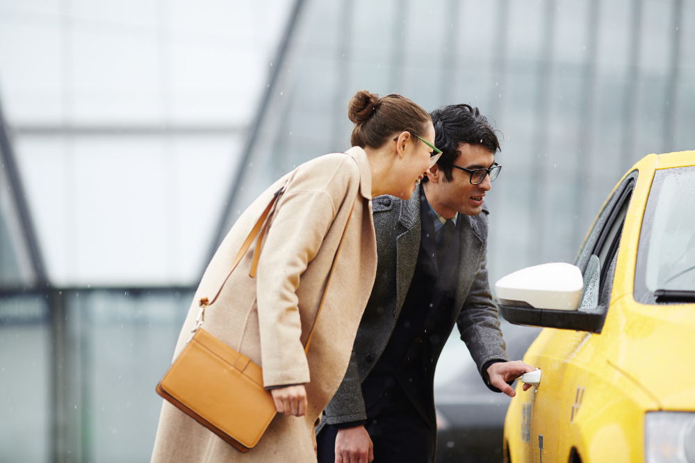 15512 airport manchester address and taxi services